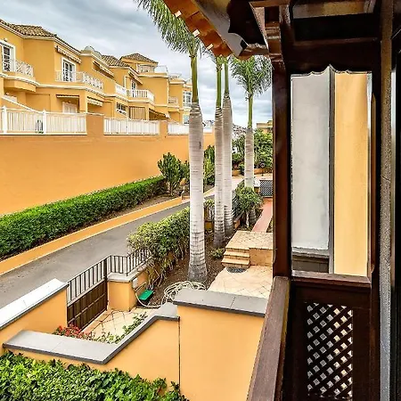 Townhouse In La Duquesa With Bbq And Shared Pool *