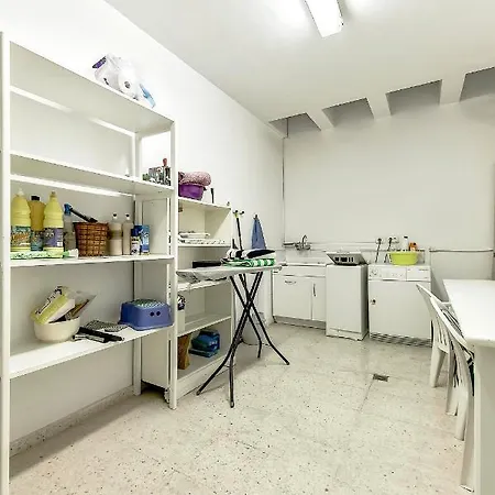 Townhouse In La Duquesa With Bbq And Shared Pool 阿德耶