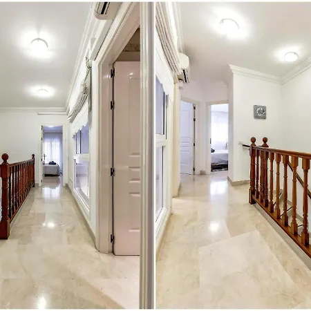 Townhouse In La Duquesa With Bbq And Shared Pool