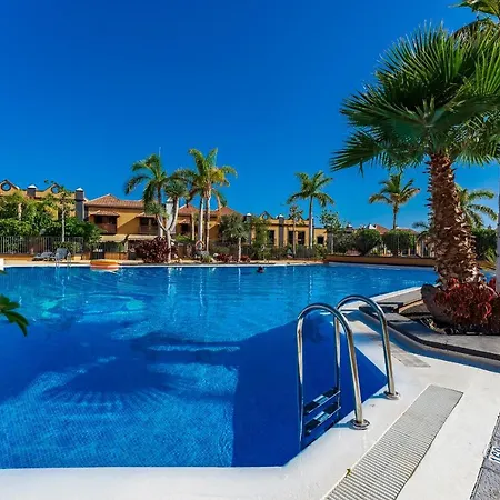 Semesterbostad Townhouse In La Duquesa With Bbq And Shared Pool *